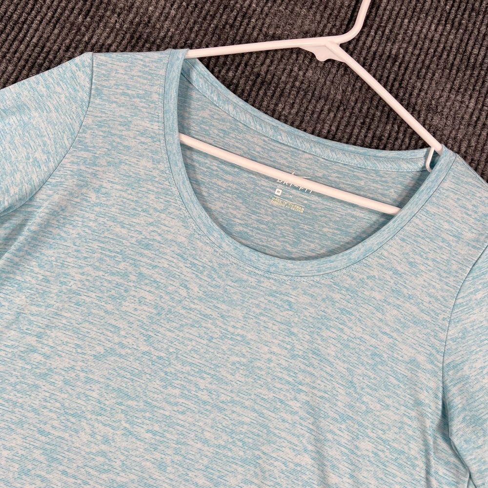 Nike Shirt Womens Medium Blue Short Sleeve Training Dri Fit Active Workout Gym